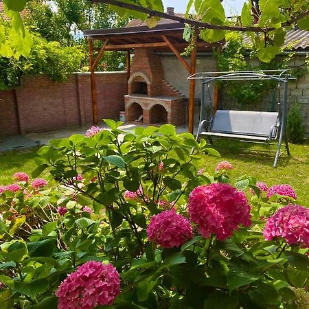 Holiday Home Esku Orşova Exterior foto